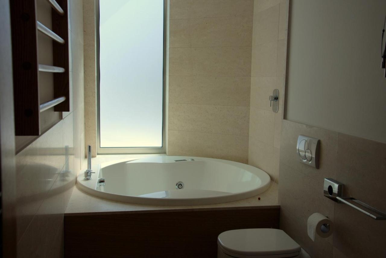 Sea Art Hotel Vado Ligure Eksteriør billede